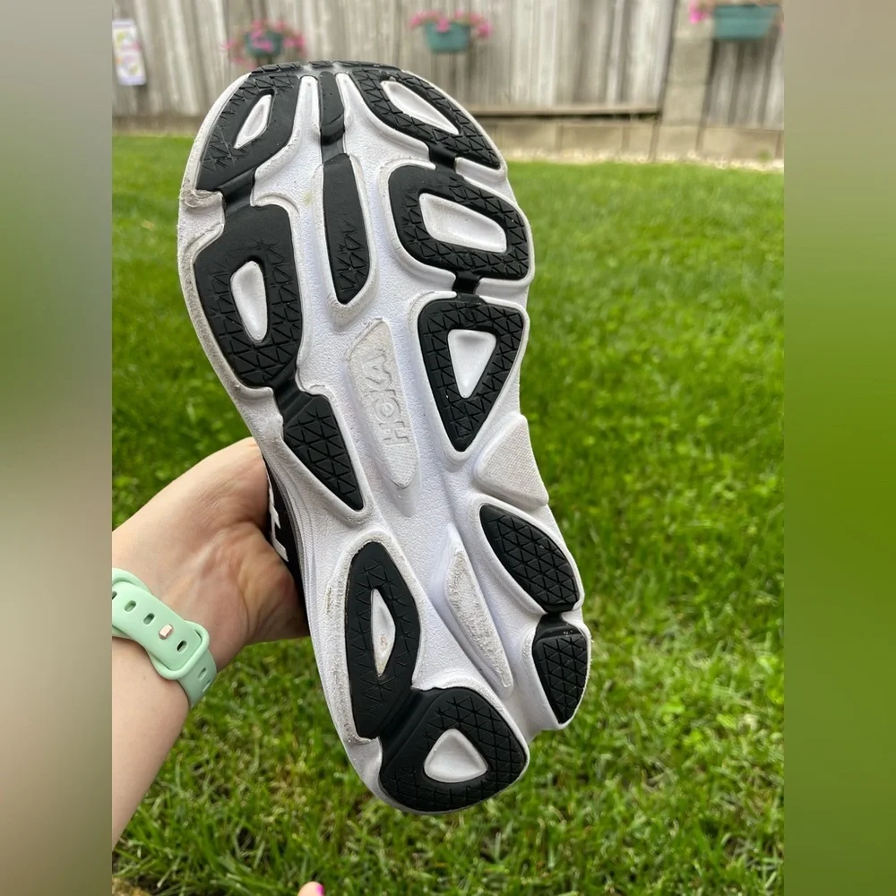 Hoka One One Bondi 8 | Women's Black White Comfort Walking Running Shoes | 8